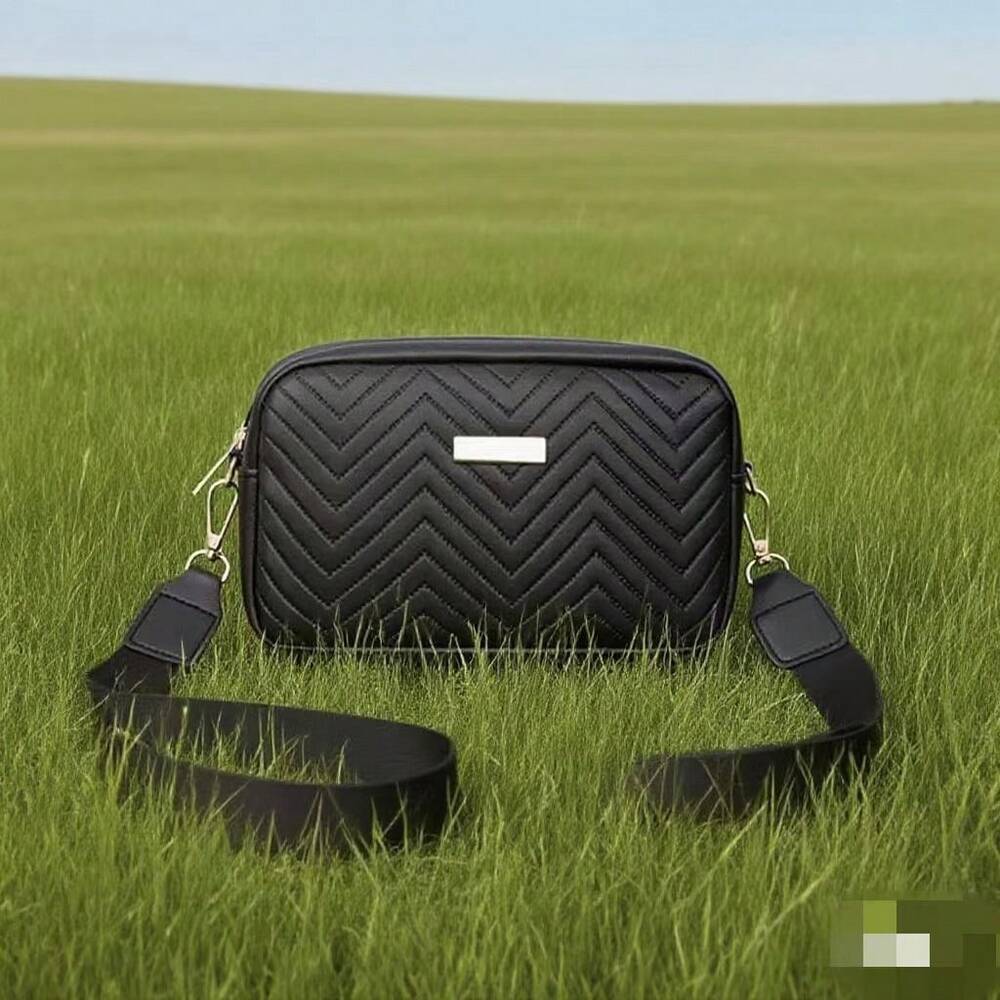 Girls Jewelry Crossbody Bag With Detachable Strap Comfortable Texture Hardware Decor Classic Design Versatile Shoulder Purse Casual